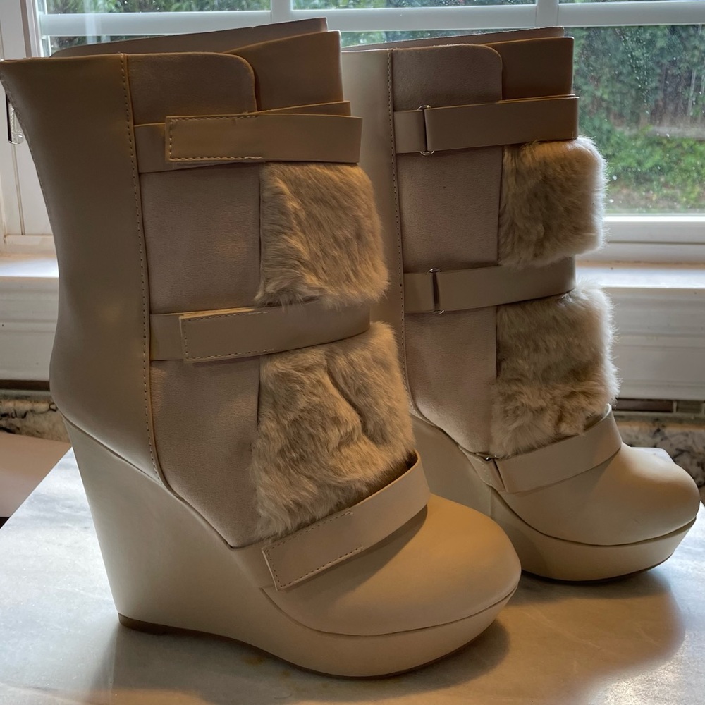 Juicy Couture White Fur Platform Ankle Booties - Picture 2 of 8